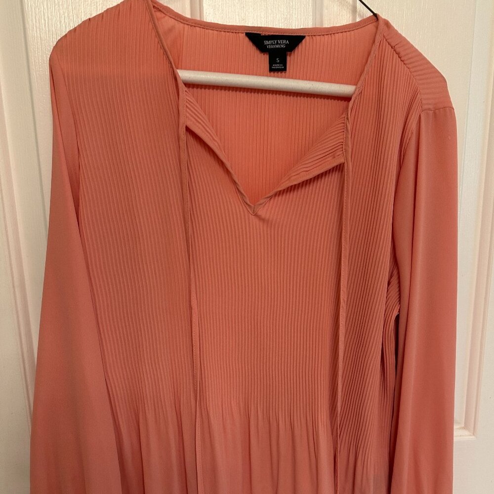 "Simply Vera Vera Wang Peach Pleated Blouse Size S"